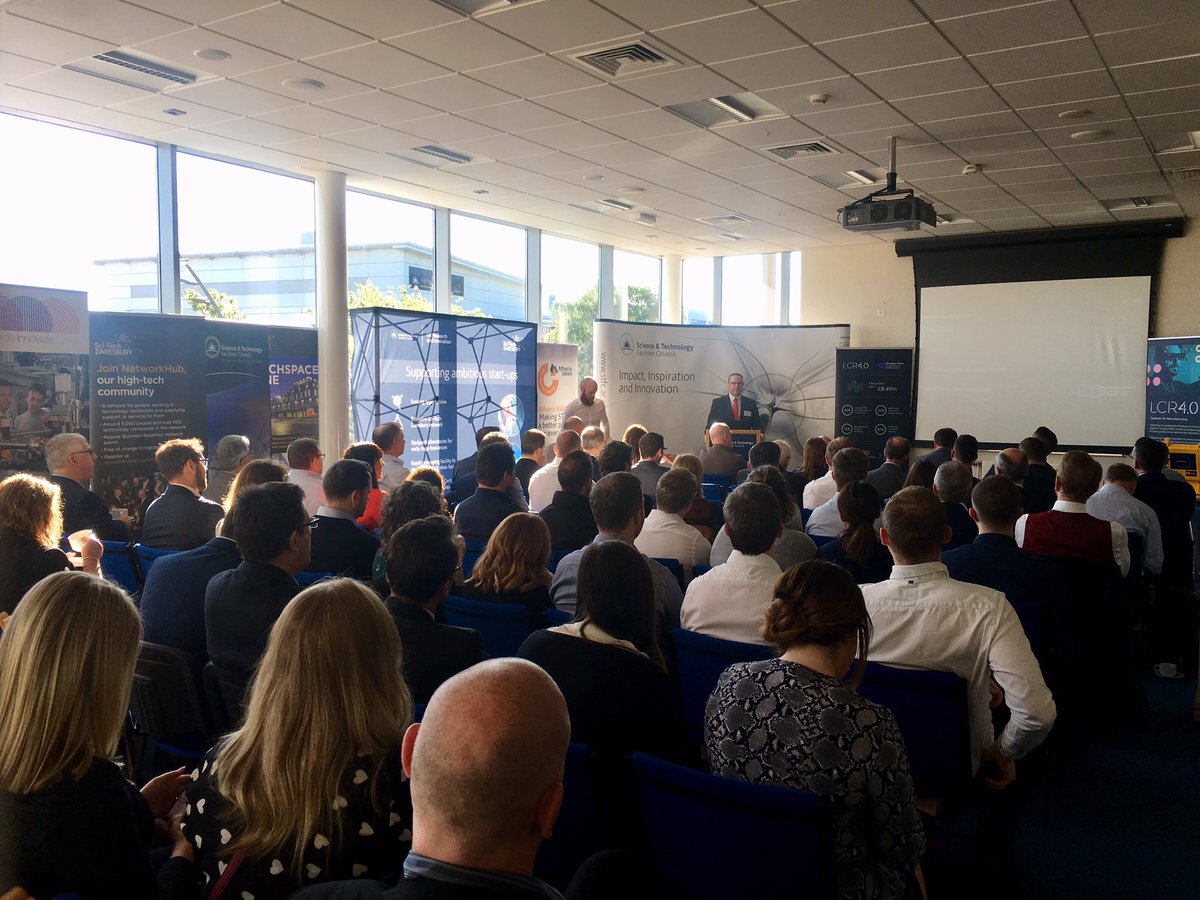 SensorCityUK's tweet image. Great speaker line up for the #LCR4TechShowcase this morning starting with @MetroMayorSteve