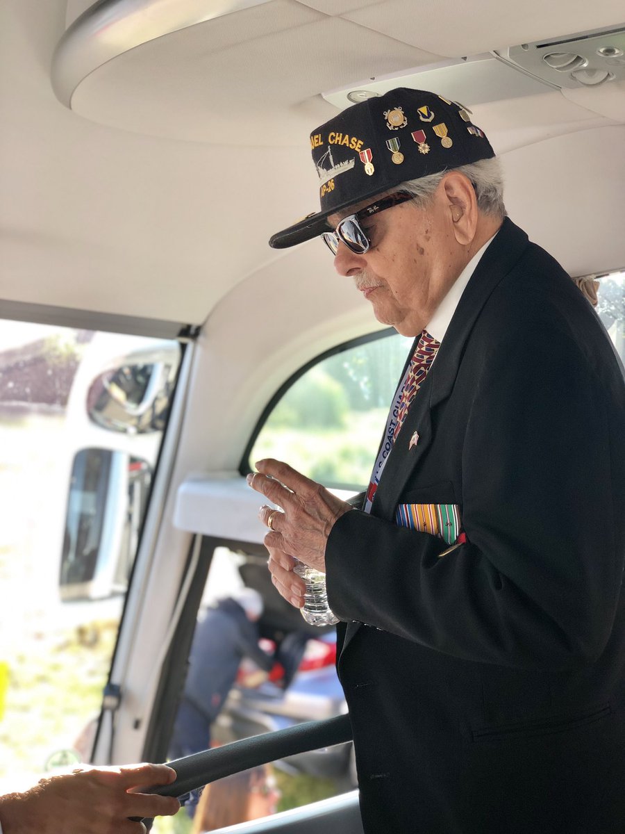 WarrenJukes's tweet photo. Arrived with Frank at the American Cemetery for the 75th Anniversary of D-Day #DDay75years #DDayLandings #devita #Omaha #omahabeach #rememberthefallen #usssamuelchase #APA26 https://t.co/wYdUnVNKck