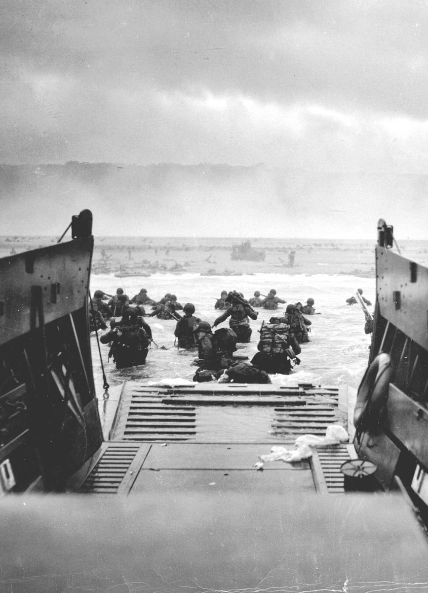 Can't even begin to imagine what these young men were thinking as they stormed the beaches of Normandy 75yrs ago.
But I do know we all owe these courageous heroes a massive debt of gratitude. Thank you.   #DDAY75