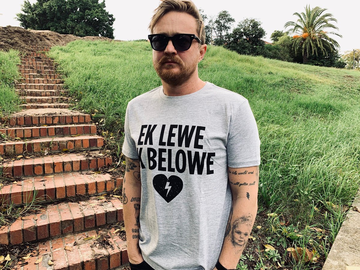 FrancoisVanCoke's tweet photo. The #vancokes online store is stocked up and ready for you!
Go check out the goods at https://t.co/cDQFbEh1X4 โ๏ธ๐คโก๏ธ๐ค
#ekleweekbelowe https://t.co/zsAe1J3RRW