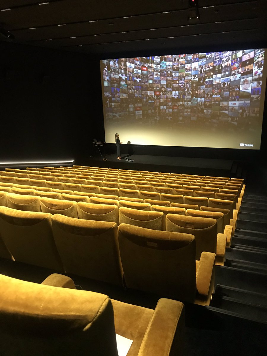Getting ready! In knapp 20 Minuten öffnen die Türen für die Besucher des Content Marketing Days 2019 im Kino Kosmos!