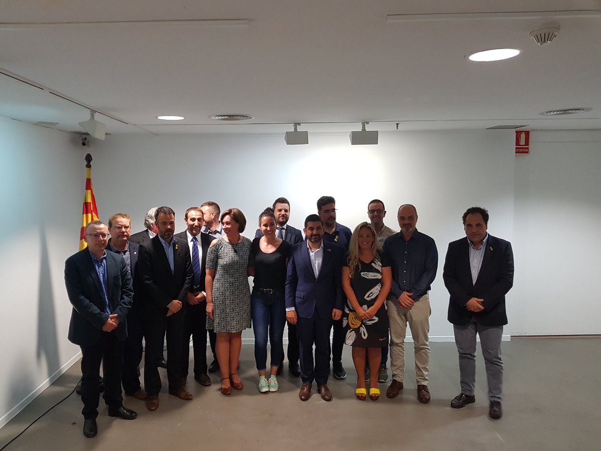 Moltes gràcies a  <a href="/agroxarxa/">Agroxarxa</a> <a href="/ComexiGroup/">Comexi</a> <a href="/FundacioJoia/">Fundació Joia</a> <a href="/LearCorporation/">Lear Corporation</a> <a href="/FIDETA_/">FIDETA Economistas y Abogados, S.L.P.</a> <a href="/Softmachine_es/">Softmachine</a> <a href="/TBS_Eficiencia/">TBS Oficial</a> <a href="/TortillasNagual/">Tortillas Nagual</a> <a href="/Vallformosa/">Vallformosa</a> <a href="/intimebarcelona/">inTIME</a> per mostrar-nos que la Reforma Horària i uns horaris més saludables a les organitzacions són possibles 👌