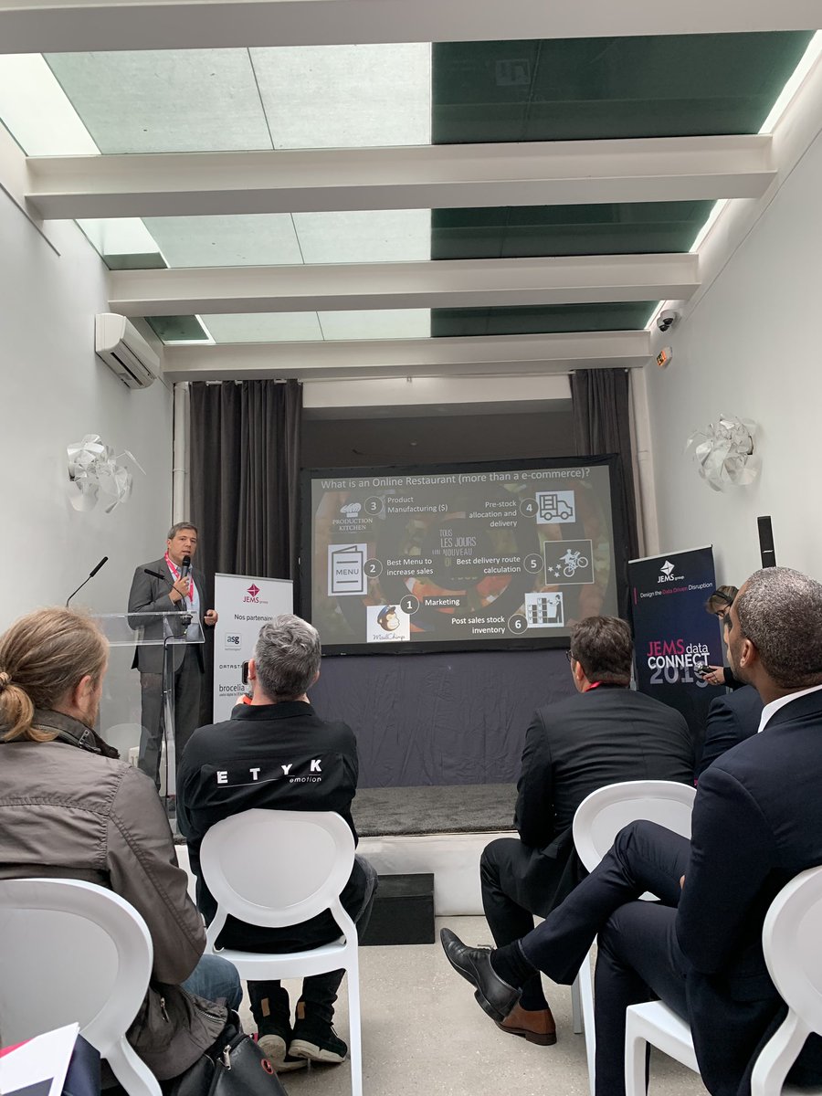 [EVENT] #JEMSdataConnect2019 

<a href="/LP_CDO/">Laurent Papiernik</a> lance la 4ème édition du #JDC 🎤

#Vision4D #DesignThinking #Data #Digital #DevOps