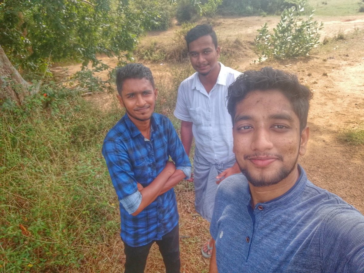 AyaAzRM's tweet image. #eidmubarak #SL
#blackEid