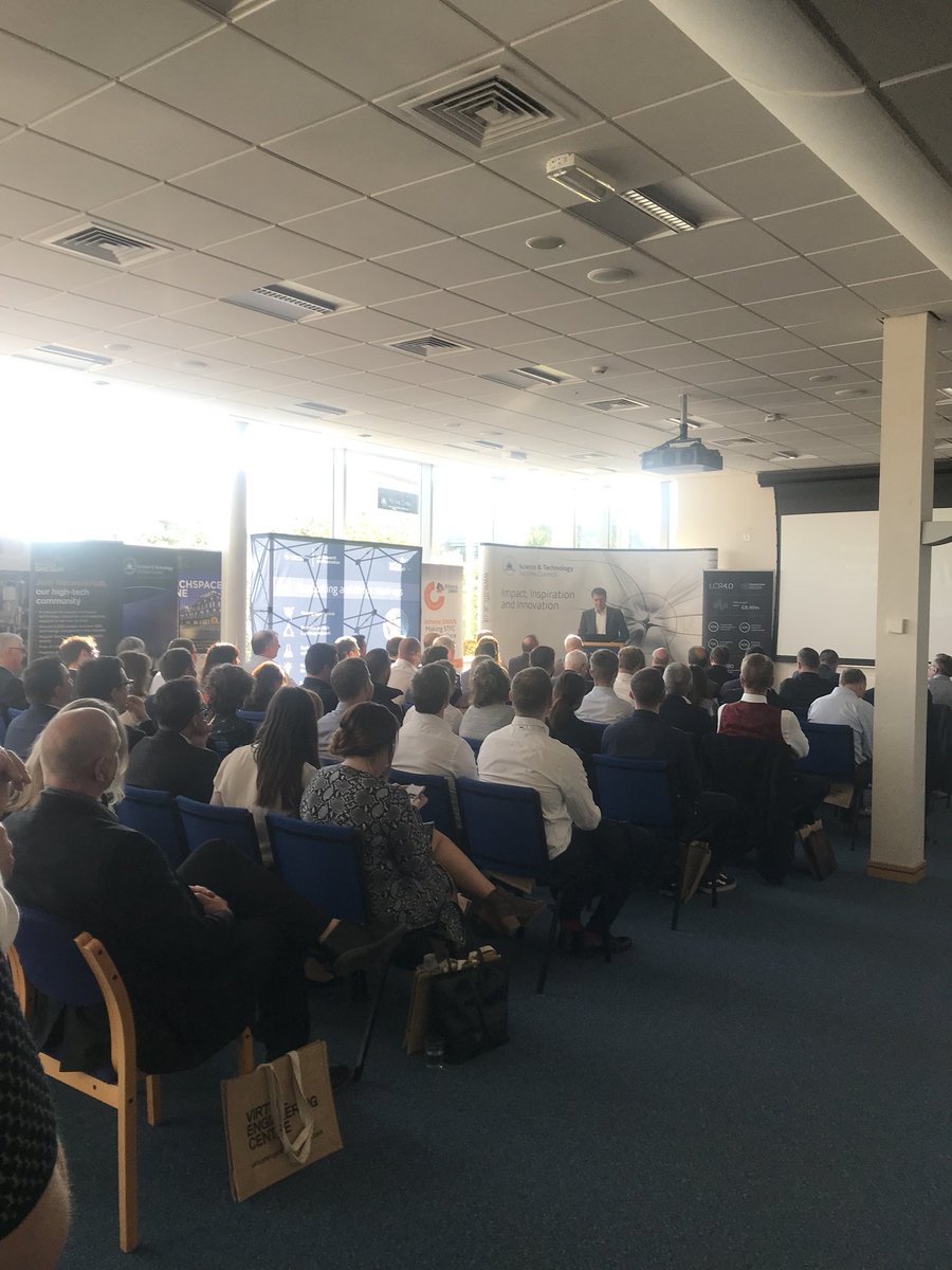 weareLCR4's tweet image. Our #LCR4TechShowcase has kicked off! First speakers include @MetroMayorSteve, @weareLCR4 Technical Director Andy Levers and LCR SME @QuanovoUK