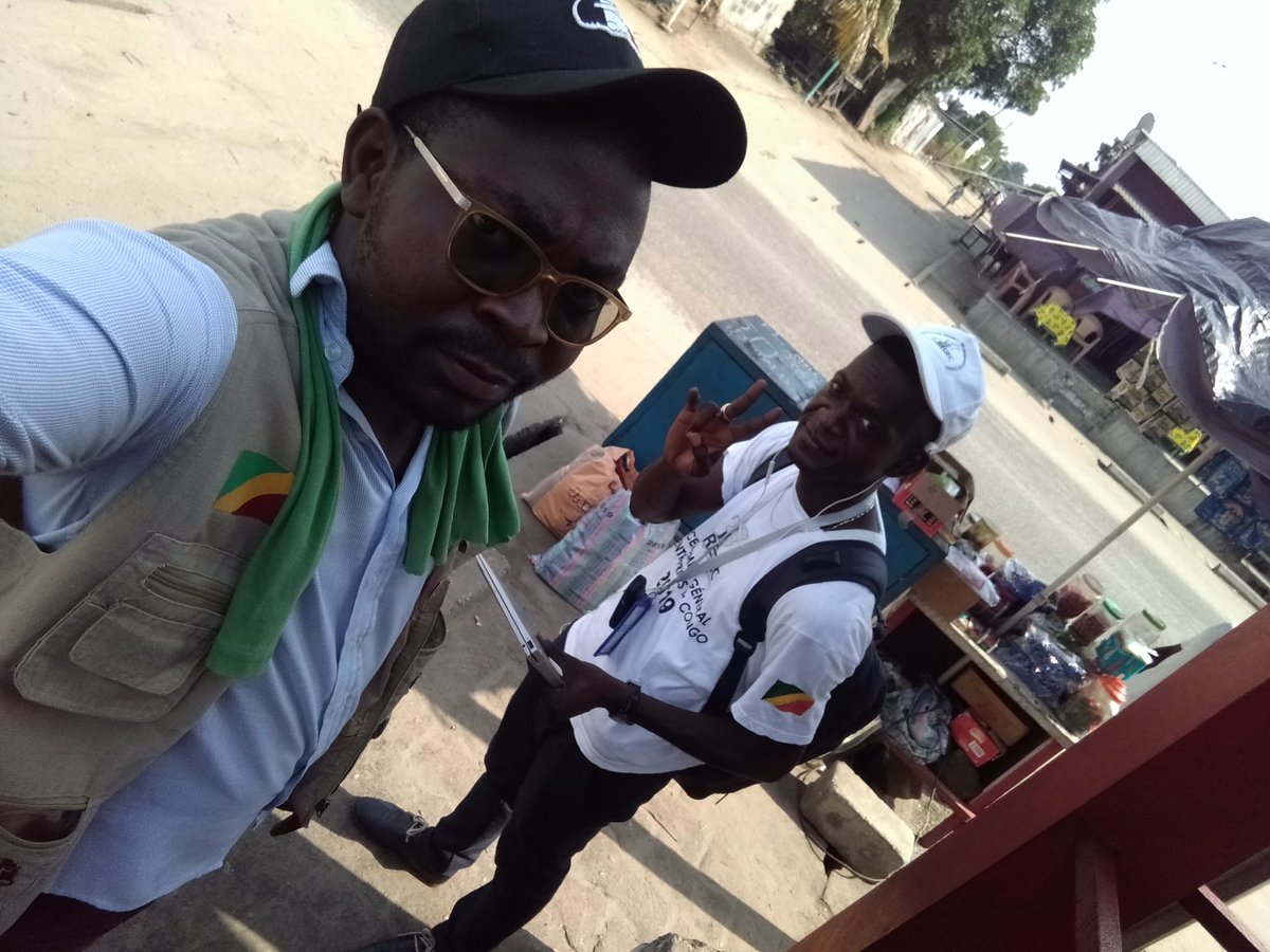 Prince_PUAT's tweet photo. Prince POUATY, Contrôleur REGEC(Recensement Général des Entreprises du Congo) dans l'arrondissent 3 TIE-TIE. https://t.co/QX7Nt5kAzS