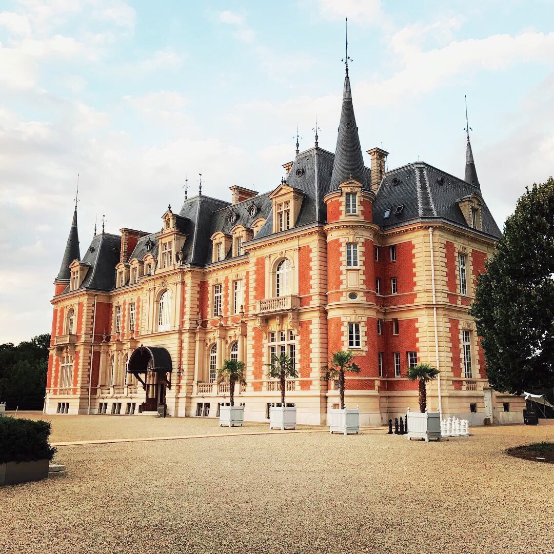 MichDzumbunu's tweet photo. Excited to be at our @Capgemini campus this week where a number of our leadership & development programs are in flight as part #TalentX week! #LoveYourCareer #ConnectandDrive #LifeAtCapgemi 🇫🇷 https://t.co/vdCUvX7EEr