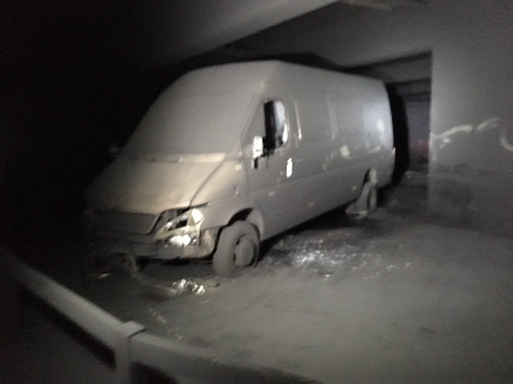 #incendie parking des Salinières  #Bordeaux premières images des véhicules incendiés. Reportage complet sur France 3 Aquitaine 12h et 19h