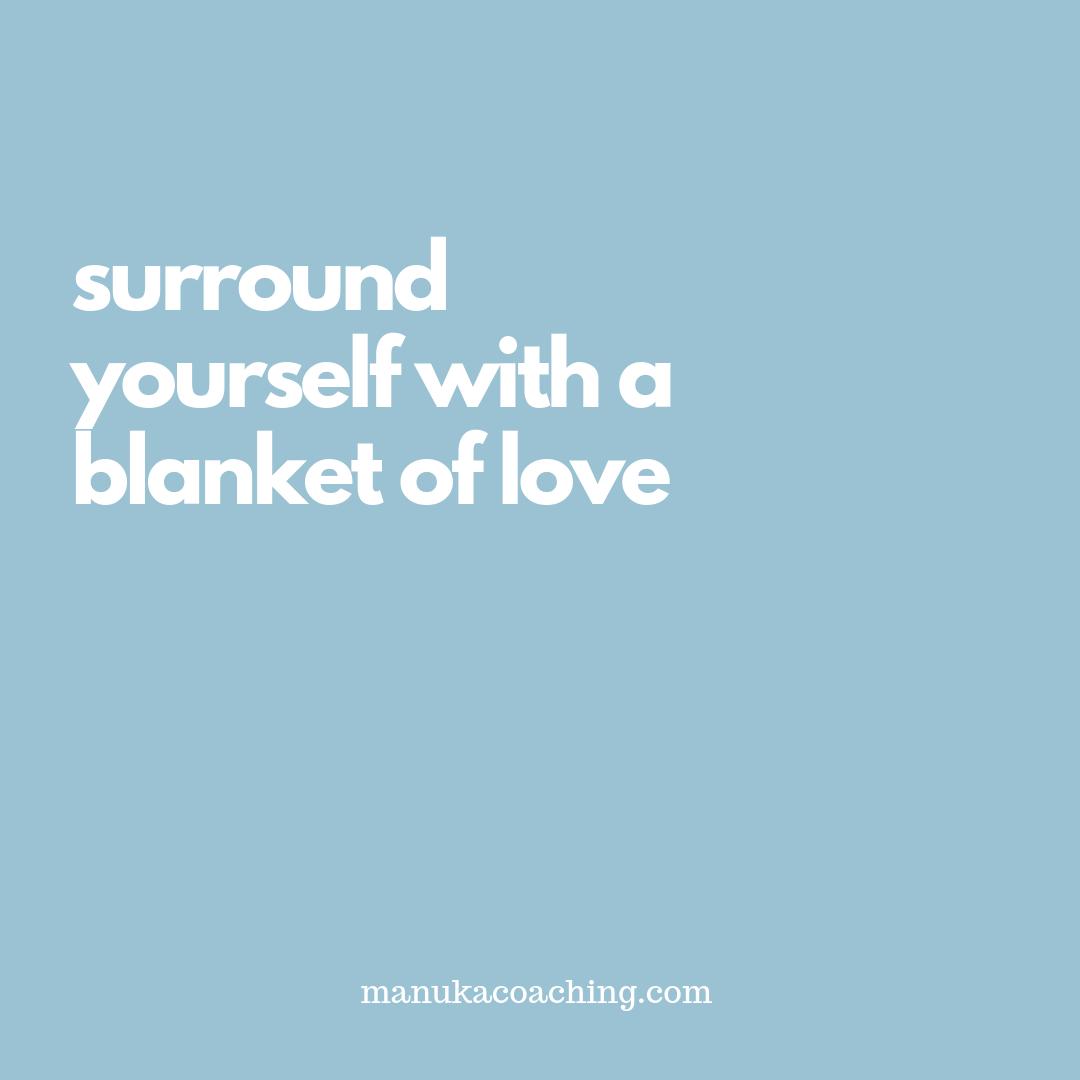 manukacoaching's tweet image. Surround yourself with a blanket of love, whatever that means to you - your family, friends, hobby group, don&apos;t feel isolated, keep your network going 
#manukacoaching #workingwithcancer #workplacewellbeing #cancercoaching
