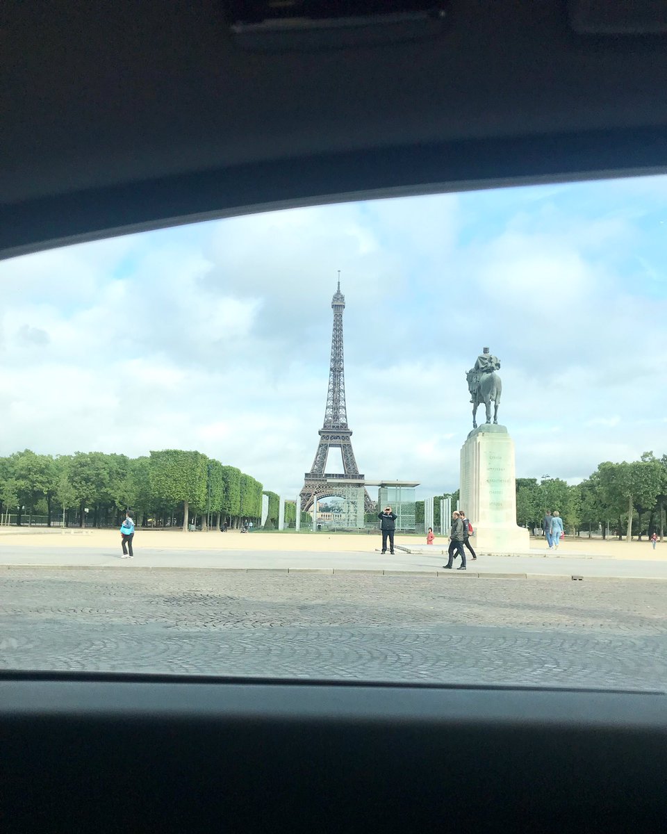 HATCHanalytics's tweet photo. Bonjour, #Paris! Our #Hatchlings had the most magical morning commute to one of our great global #insurance clients. Ready for a week full week of change and transformation! π«π·ππΌππ£
#bonjour #change #behaviourchange #workplace #transformation
#hatchanalytics https://t.co/9L3j8s7Ozl