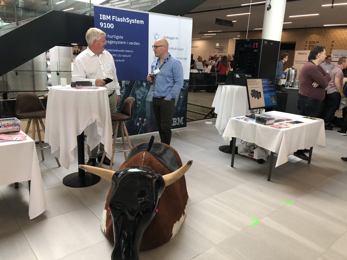 skytteanna's tweet photo. Hey digitaliseringsven! - hvis du er i Odense i dag til Kommunernes Digitaliseringstræf, så kig forbi og hør hvorfor IBM har en rodeotyr med på standen i dag 🐄👋🏼 #digdk #kl #kompol https://t.co/znGpCk2LxM
