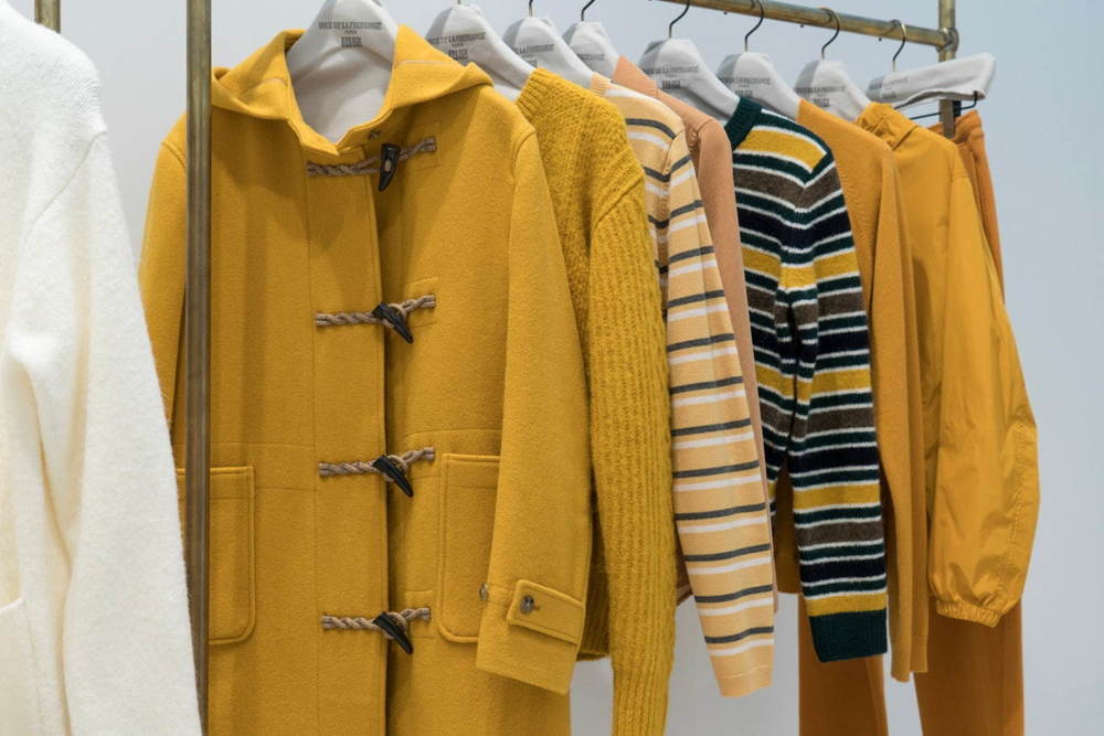 Fashion Press ユニクロ イネス ド ラ フレサンジュ 19秋冬 初採用カラー 黒 のワンピースやコートも T Co Ulg9gcxqxl