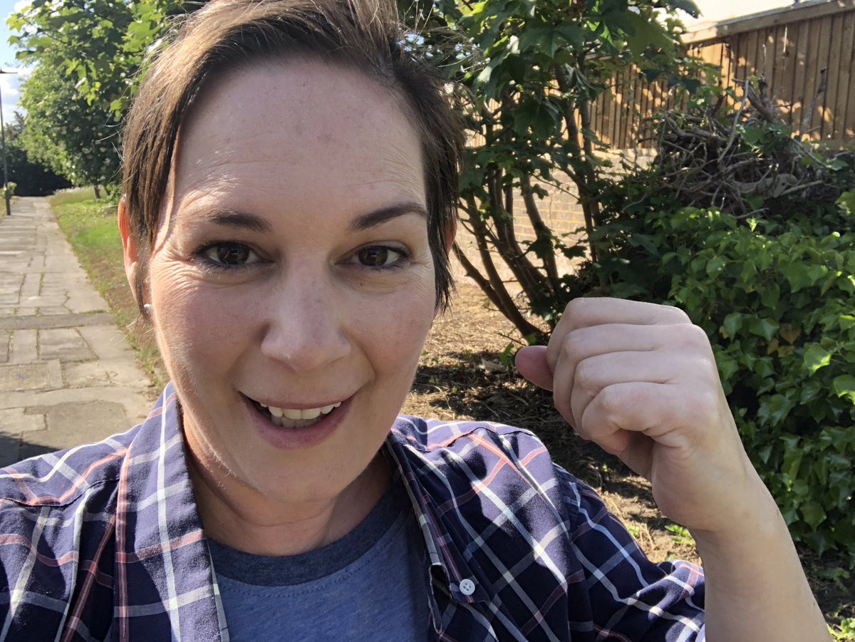 LaurettaCWright's tweet image. The face of someone who just discovered she's #18 in the @HIBS100 chart! #blogger #minivictory