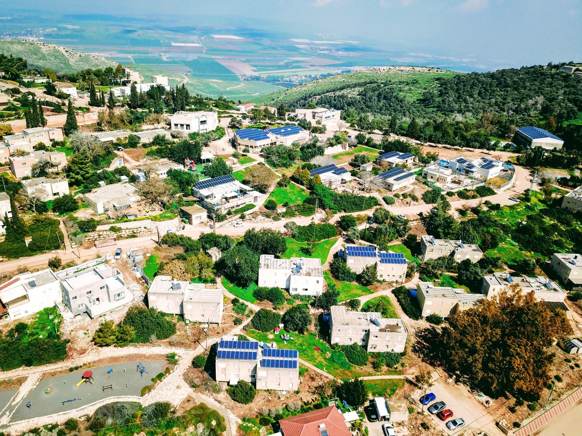 FsightEnergy's tweet photo. "In today’s multifaceted energy world, a growing number of prosumer assets are increasing the complexity of power grids." 

Learn about the Pilot project in Israel that embraces the energy grid of the future: https://t.co/taUFUu852r https://t.co/bMvB1brNo5