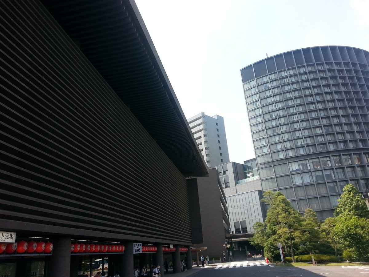 mitchell_epp's tweet image. Although i didn't fully understand the kabuki performance's story i found it really interesting how precise and controlled the actor's movements were. Especially the puppeteer portion.#JILC2019