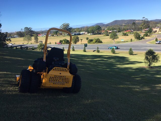 Overlooking Macksville NSW. Cub Cadet Pro Z972SD, rated to operate on 25 degree slopes. #CubCadetAustralia