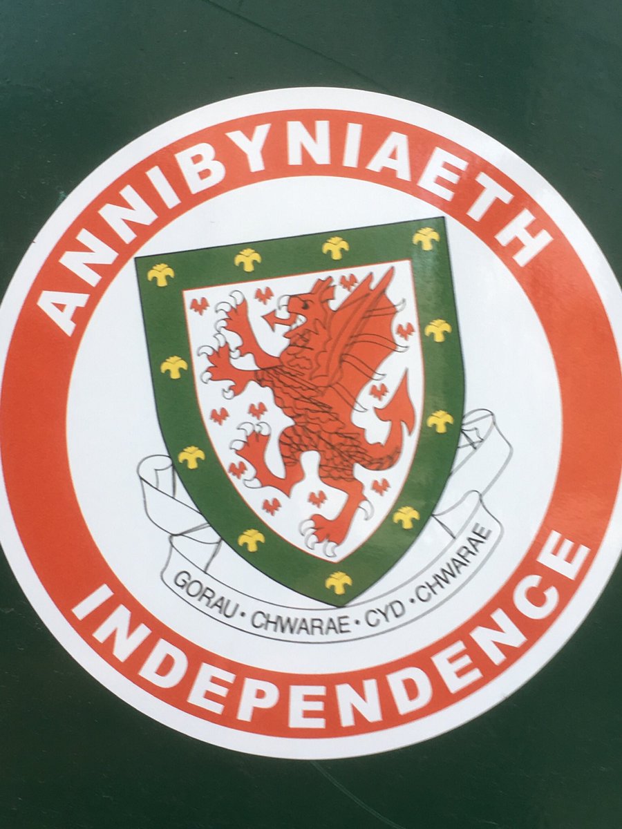 IndyWalesFans's tweet photo. Croatia 🇭🇷 v Cymru 🏴󠁧󠁢󠁷󠁬󠁳󠁿 
Y Trallwng/Welshpool 
#IndyWales mini fanzone @FezWelshpool - Pheasant Inn with @YesWelshpool 8/6/19
From 1pm- kick off 2pm. https://t.co/HBFff2Y0Lt