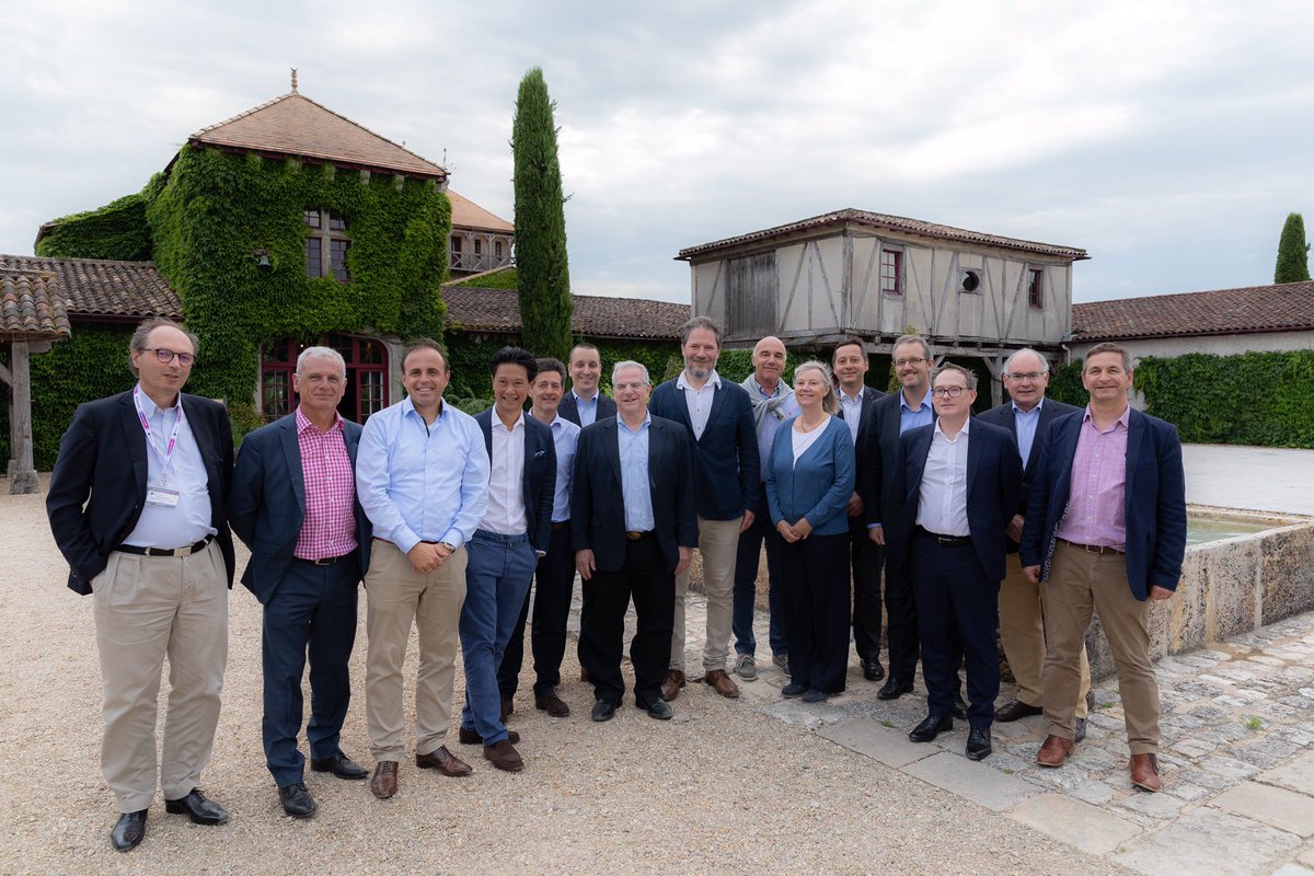 CESAMAT's tweet photo. June 4, 2019 📸🇫🇷The French Aerospace Insurers Market was proud to sponsor the Gala dinner in Château Smith Haut Lafitte during the AGM #IUAI2019 #Bordeaux #insurers #aerospace #industry @AXA_XL @AGCS_Insurance @GlobalAerospace @SwissRe_CS #AIG #LaRéunionAérienneSpatiale https://t.co/qukdCBsrId