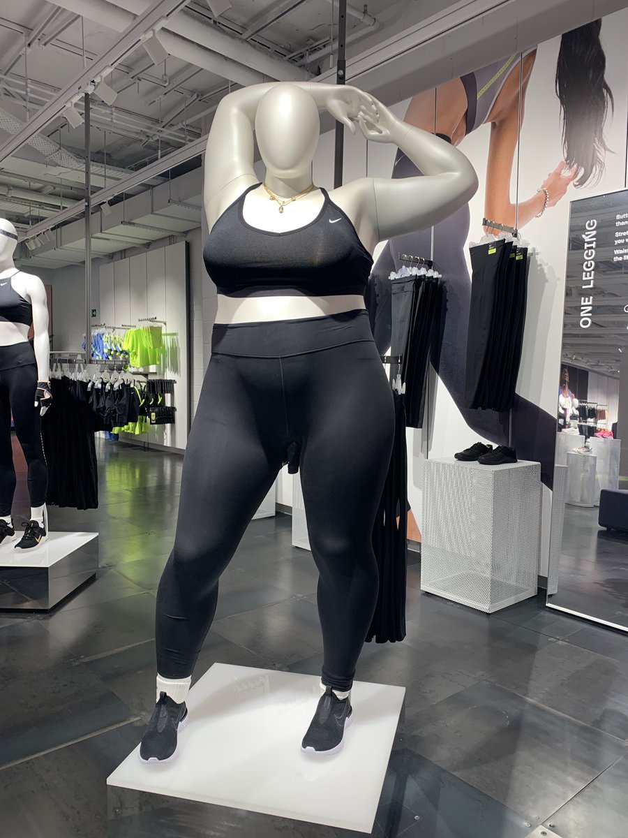 Corrupt Integraal Kano Plussize-paspoppen en paspoppen met beperking in Nikestore