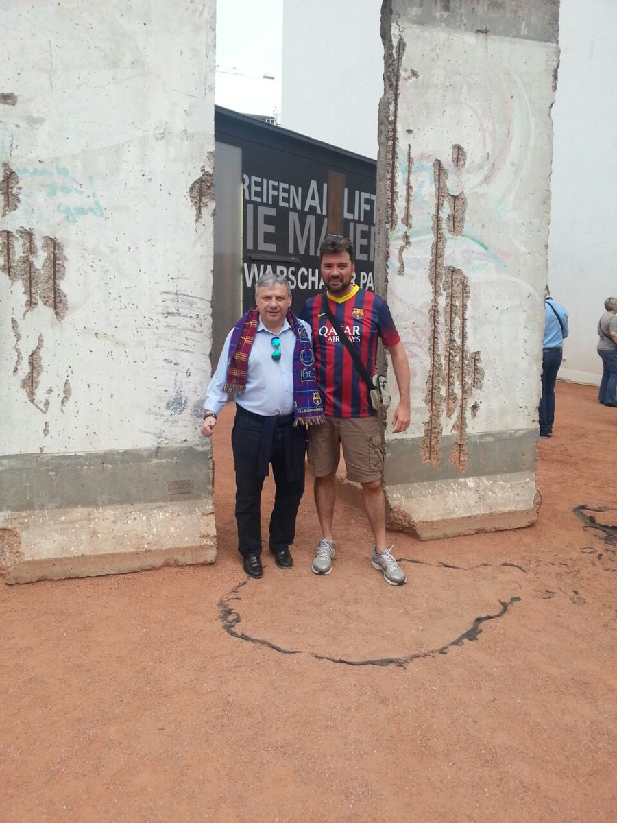 qmolins's tweet photo. #6Juny 4 anys #Berlin2015 @FCBarcelona_cat amb @josepsalvat https://t.co/z7bkozpmaN