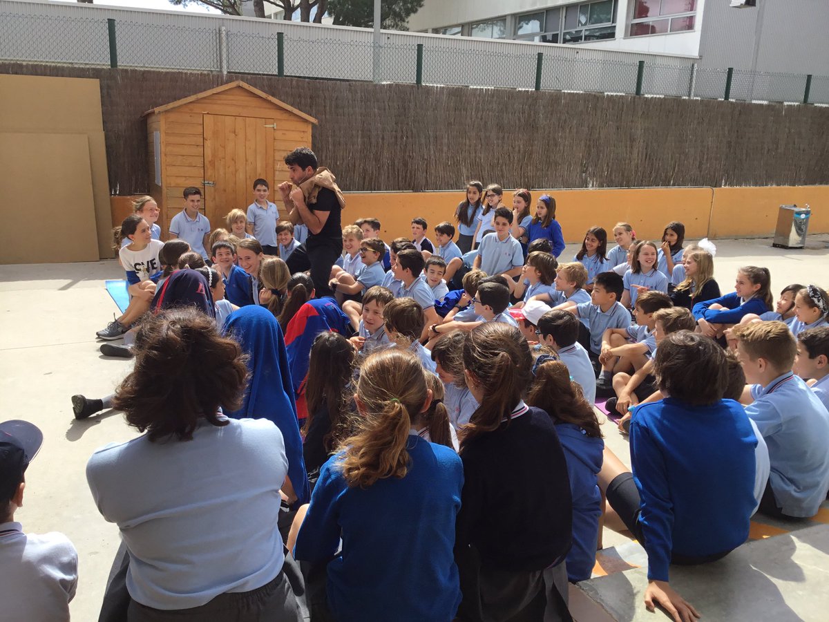 RachelYear6BSB's tweet photo. We were lucky enough to get some inspiration for our story telling today @BSB_Barcelona @CognitaSchools https://t.co/nwPEEm2nWf