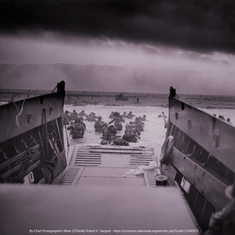 ForcesPensions's tweet photo. "The sea around was red with blood, but you had to keep going" 😢 #intothejawsofdeath #DDay75thAnniversary #LestWeForget #WeWillRememberThem 💚❤️💙 https://t.co/oNP35lAxp2