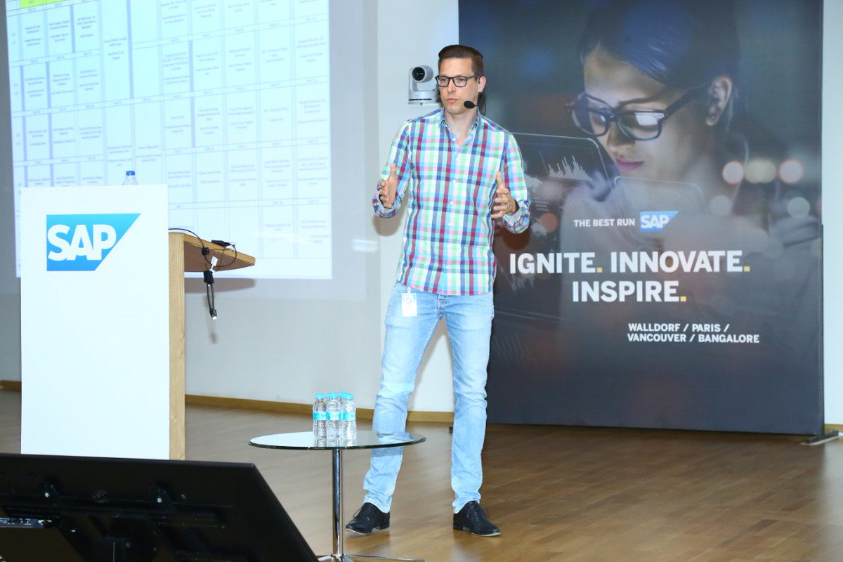 Kicking off our Data &amp; Analytics day here in Bangalore! Lots of great presentations all around our latest innovations with #SAPHANA, #SAPHANA Cloud Services , #SAPAnalytics, #DataWarehouseCloud.