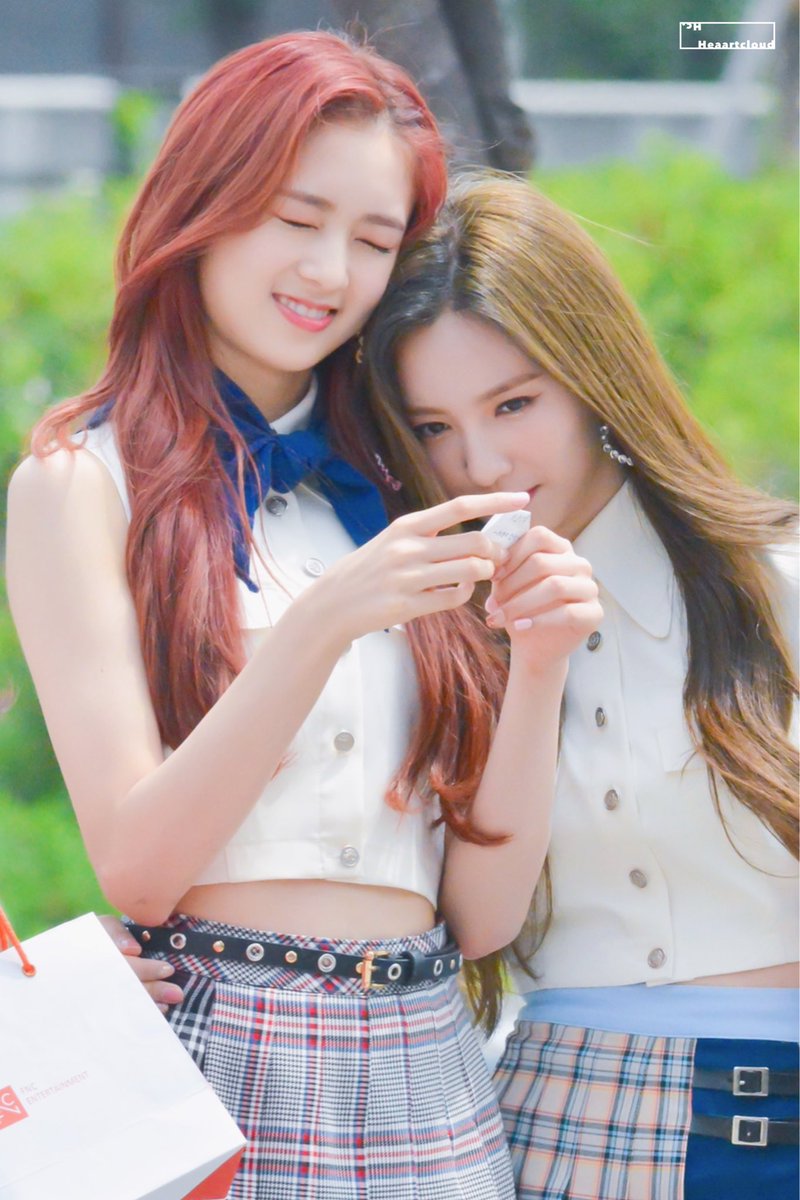 Heaartcloud's tweet photo. 190601 미니팬미팅🍒
#체리블렛 #CherryBullet 
#지원 #JIWON #허지원 
@cherrybullet #may #메이 https://t.co/L1PC69MKn1