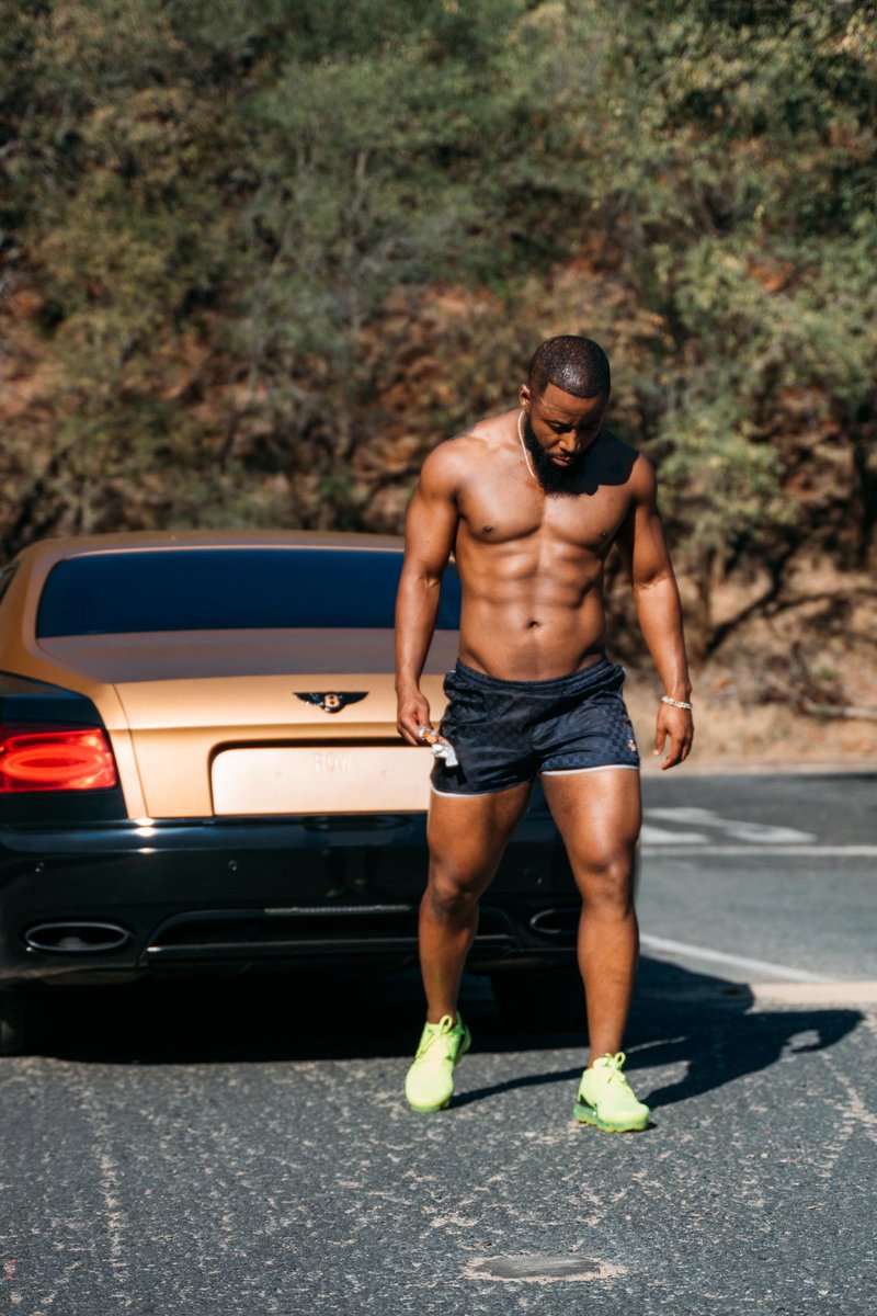 casspernyovest's tweet image. On my way to a Million views!!!! Click on the link in below: youtu.be/h9o9o7VfbNM