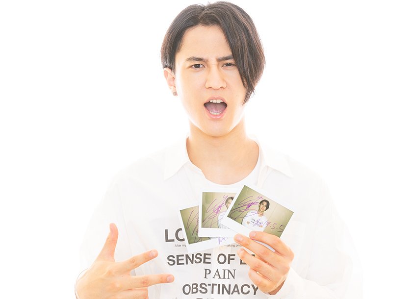 サイン入りポスター プレゼントキャンペーン サインは小松未可子さんと武内駿輔さん サイン入りポスター プレゼントキャンペーン サインは小松未可子さんと