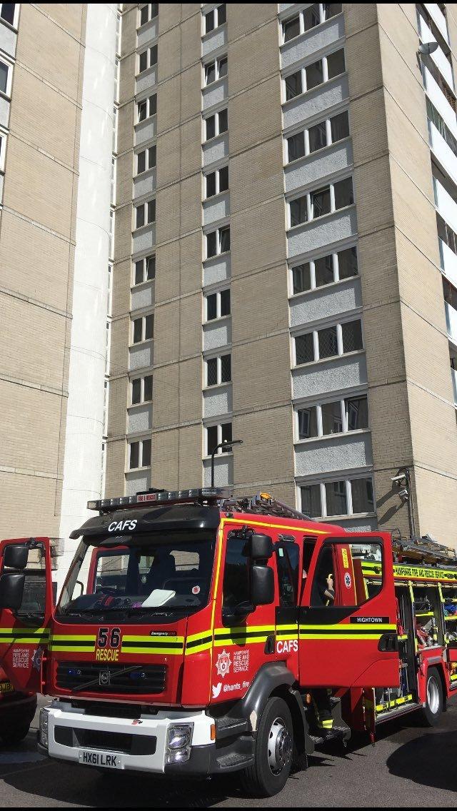 Fire at Canberra towers Southampton. We recently retro fitted sprinklers to this 24 storey housing block. Activating in the kitchen keeping the fire in check and under control so @Hants_fire could safely extinguish the fire on the 7th floor. Everything worked just as it should.