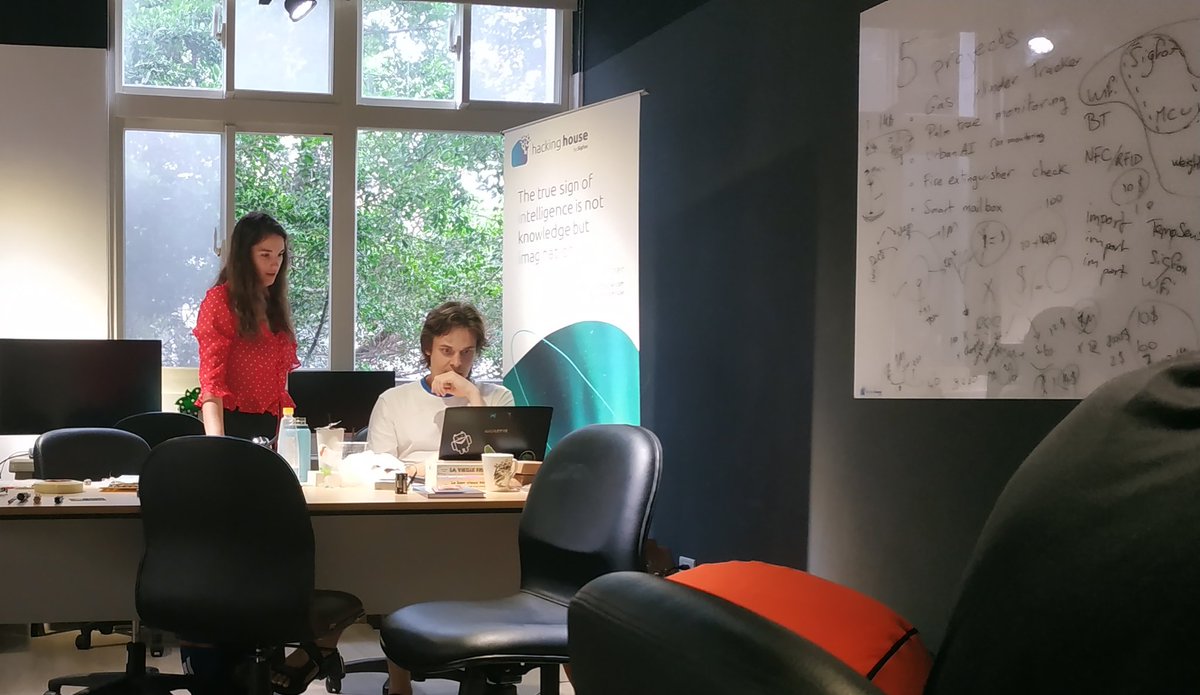 TheHackingHouse's tweet photo. Work in processss..... D-6 #DemoDay
#taipei #hackinghouse
Tnx Amelie @UnaBizIoT and Amanda @shapeprototype for helping out the teams 👩‍🔧🚀 https://t.co/yYqJVszAsA