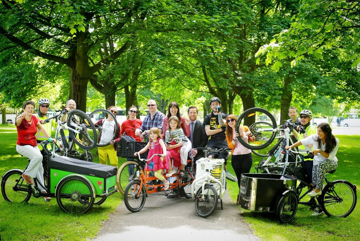 Velo-city 2019 Bike Parade is coming soon! 
Join us with your bike, your family &amp; friends in Clontarf on Wed 26 June, at 3.30pm to get the party started!  It promises to be a fun day out for all the family! facebook.com/events/3603583… #VeloCity #BikeParade #VC19 #cycledublin