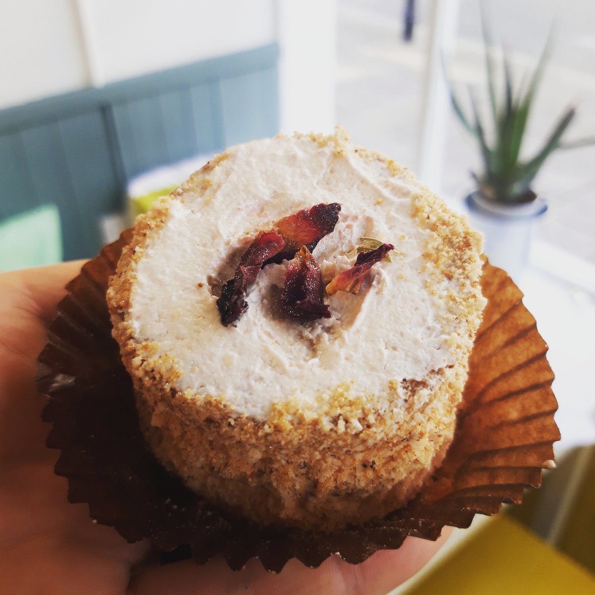 BistroZest's tweet photo. This is a rose jap, it's calling for you, yearning for you. Come and set it free. 
.
.
.
.
.
#japcake #swissbuttercream #patisserie #handmadecakes #handmade #glutenfree  #glutenfreethanet #coffeeandcake #coffeeandabook #kentcafe #thanet #ramsgate #kent #visitthanet #visitramsgate https://t.co/hNvDhR6DQZ