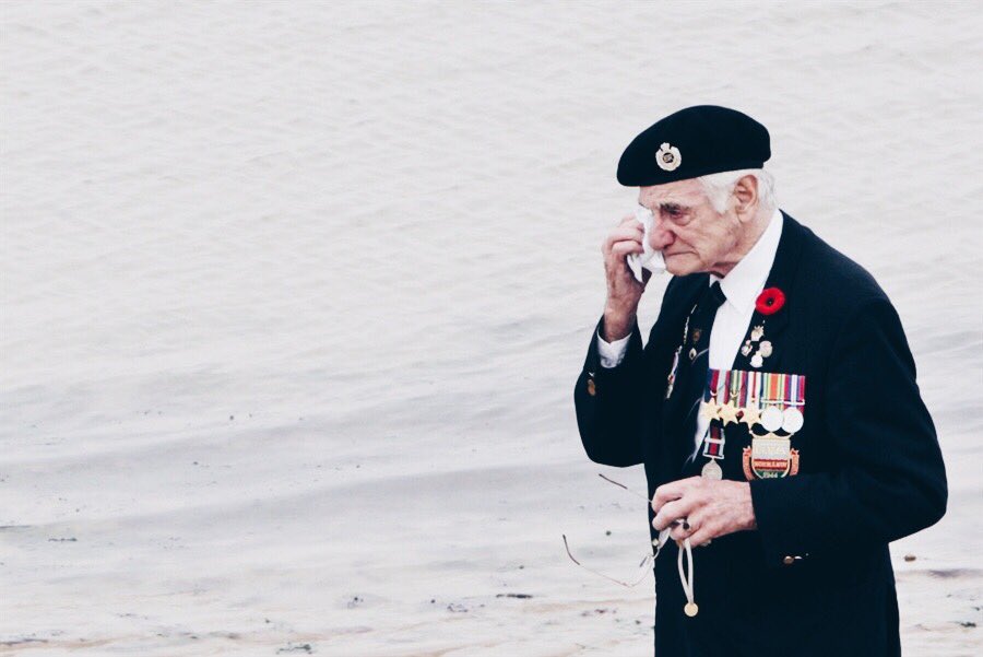 Today we remember all those who fought for and those who made the ultimate sacrifice for our freedom. Thank you. 😢

#dday #dday75th #DDayLandings #LestWeForget #75thAnniversaryDDay #DDay75thAnniversary #6juin1944