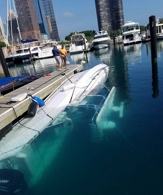 Boeffi's tweet image. #csshumor .yacht {
   transform: rotate (90deg);
   float: none;
   vertical-align: bottom;
}
#thx2 @Zixxel 🤣