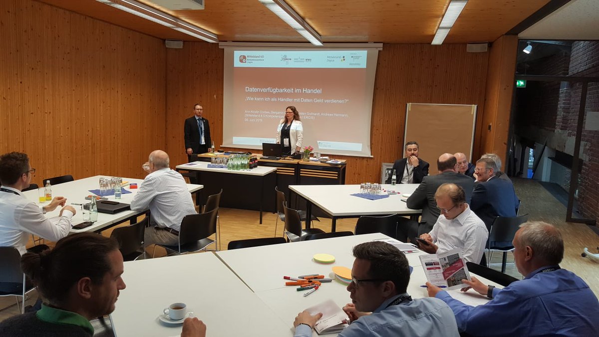 histagung's tweet photo. Unsere #Workshops sind am Start! Wie sieht es mit der #Datenverfügbarkeit im #Handel aus? Wie kann mit der richtigen Methode eine #iso9001-Zertifizierung einfach funktionieren? Wie geht eigentlich #designthinking? #lifelonglearning @ercisorg https://t.co/NTHGgWJca9