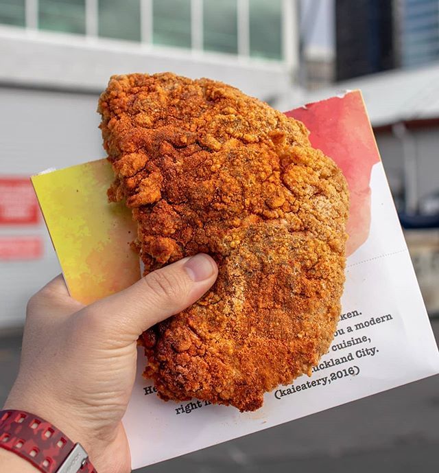 Can safely say, this is probably the biggest chicken nugget in town 🍗
.
Food from 👉 @kai_eatery
Location 📍 Auckland, New Zealand
.
.
.
.
.
.
#ItsCheatDay #KaiEatery #ChickenNugget #Nugget #FriedChicken #FriedChickenFestival #AucklandCity #CanonNZ #To… bit.ly/2MvpZkl
