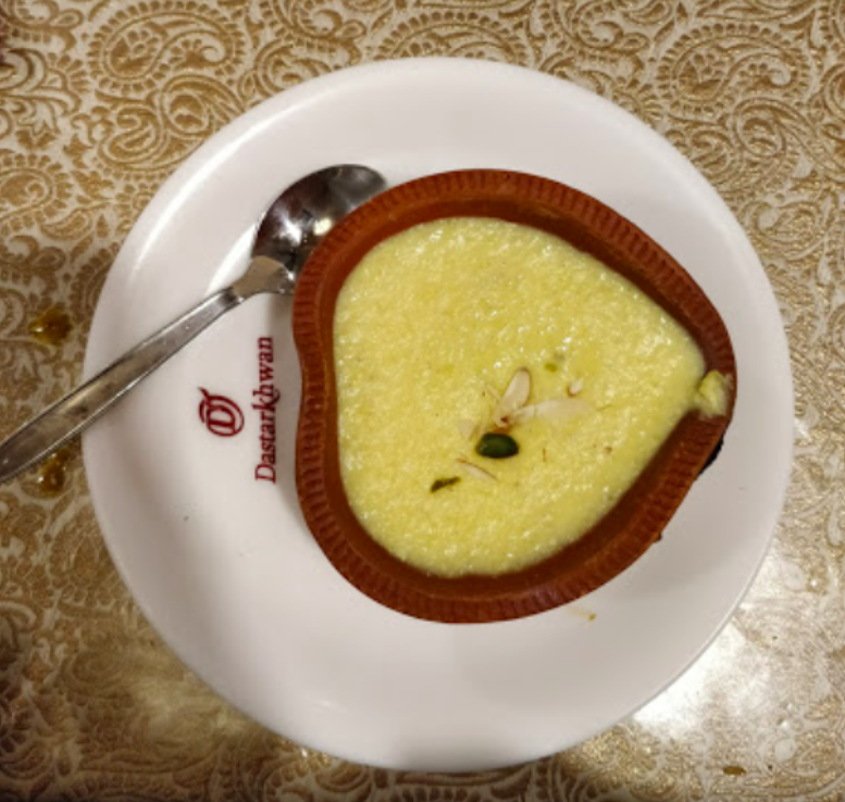 StreetsThatTalk's tweet photo. When in Lucknow .. roasted chicken and the iconic desserts- Kheer and Shahi Tukda are a must have!

At: Dastarkhwan Restaurant #Lucknow
Photos via Google Places

#TSLucknow #Lucknowdiaries #Lucknowfoodies #tandoorichicken #Shahitukda #Kheer #lucknowtrip https://t.co/fTjNcg6VFR
