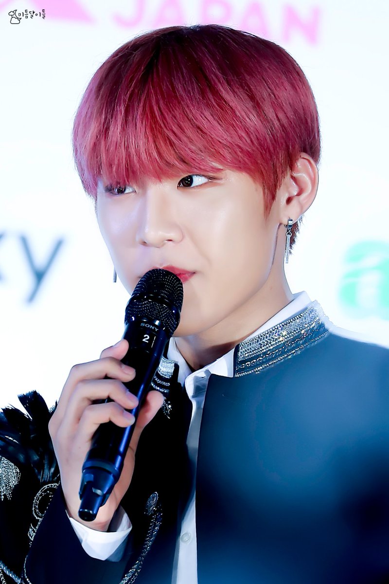 미틈달 이틀☪︎ tweet media