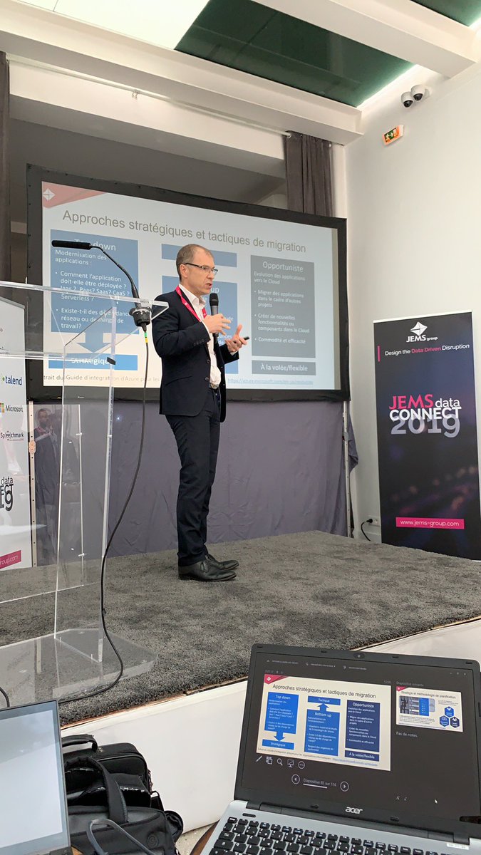 [EVENT] #JEMSdataConnect2019 

<a href="/stephgou66/">Stéphane Goudeau</a> de <a href="/microsoftfrance/">Microsoft France</a> anime son atelier autour du #Cloud ☁️

#Vision4D #DesignThinking #Data #Digital #DevOps