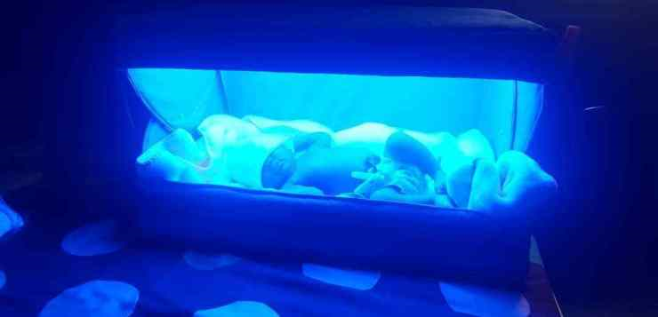 nighealthwatch's tweet photo. Remember our spotlight on Crib AโGlow, the phototherapy solution to treat newborn babies with neonatal jaundice? @alagboso is now LIVE on the #OpenMoH radio show on 95.1 @NigeriaInfoAbj to discuss the innovation and its impact on reducing neonatal deaths in Nigeria.
Tune in! https://t.co/oni9xU6ToN