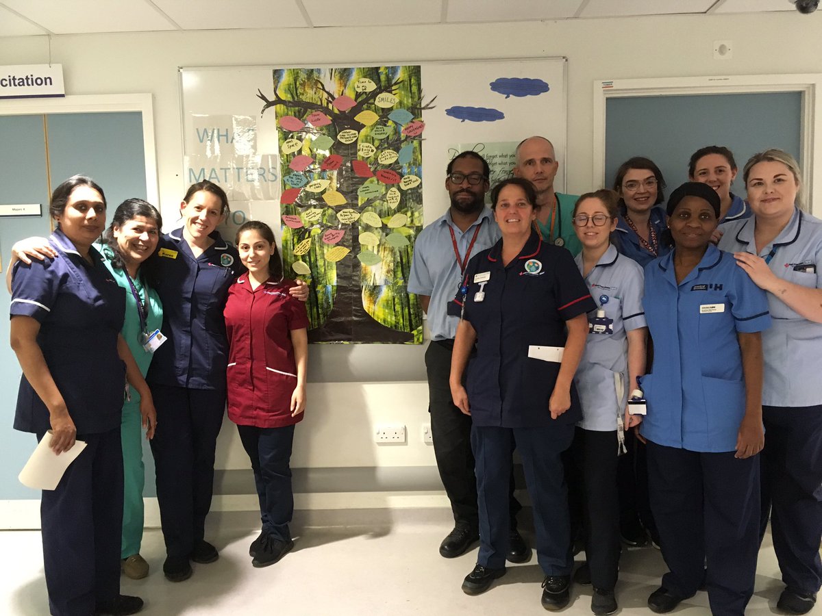 So amazed by all the creativity of Barnet staff, teams telling each other what matters to them. Here’s Barnet ED team proudly showing their WMTYD tree! #wmty19 @RoyalFreeNHS