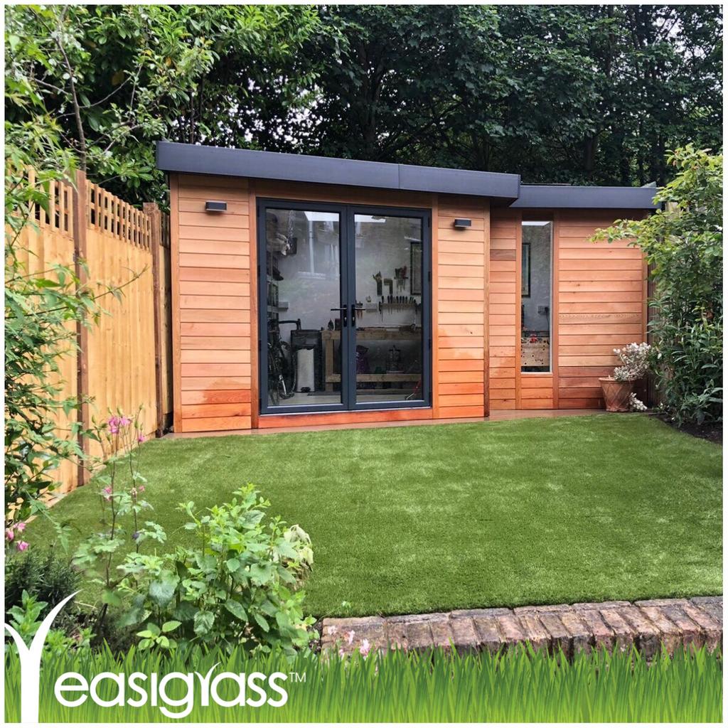 Easigrass's tweet photo. Would you want anything else? An outstanding lawn with a beautiful garden office at the back! All of this complimented by amazing flora and greenery.
.
.
.
#Easigrass #easigrassuk #garden #gardens #gardening #johnlewis #gardendesign #artificialgrass #green #grass #unitedkingdom https://t.co/IhKrQUXzhk