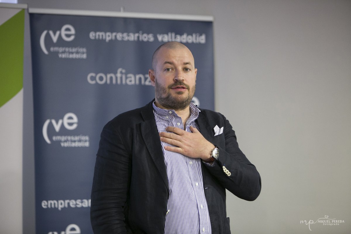cve_red's tweet photo. Desde RedCVE queremos agradecer la participación en nuestro Jornada Local ➕ Visitante del pasado viernes en @bodegasvizar con la colaboración de @CVE_ de:

🗣️ @Eduardo_Alv_Rod 
🗣️ @romeroabreu 
🗣️ @NohelisRuizA 

¡Fue un placer contar con vuestra presencia!

📸 @MPeredaFoto https://t.co/Kse72nGHBv