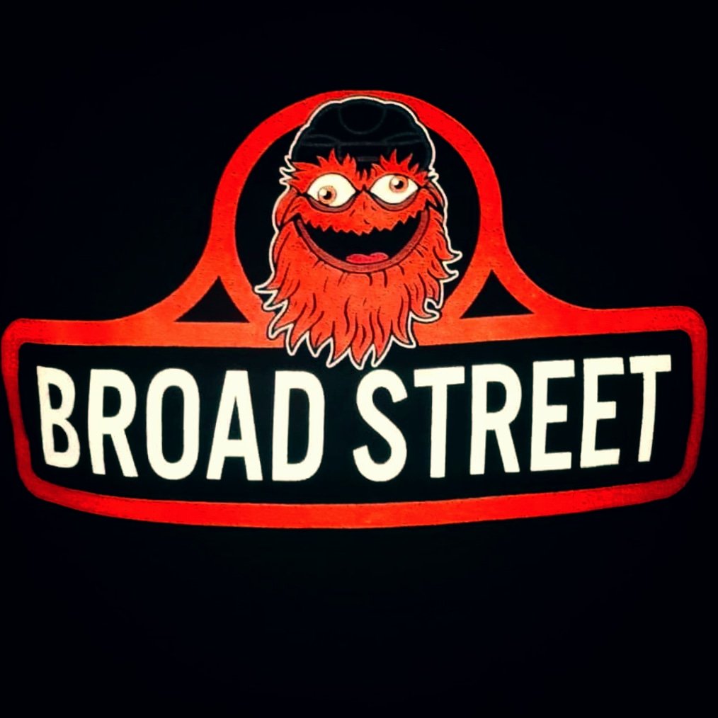 👁️🍊👁️ #PhillyStreetSigns? Kinda... But we'll make an exception for this guy 😉

#Gritadelphia #TrueGrit #Gritty #GrittyNHL #nhl #hockey #mascots #mascot #streetsigns #broadstreet  #grittymemes #grittyside #philly #philadelphia #phl #southjersey #pa #pennsylvania #phillystreets