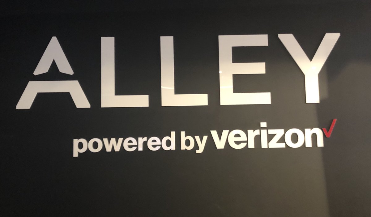 RoseStuckeyKirk's tweet photo. Just an idea 9 months ago. Today,  150 teams have become the top 10 finalists who are demonstrating their AR, VR, mixed reality 5G apps for education. @Verizon Innovative Learning students will get the best technology from the best company.  #Verizon5GEdTech https://t.co/bjayYygvKN