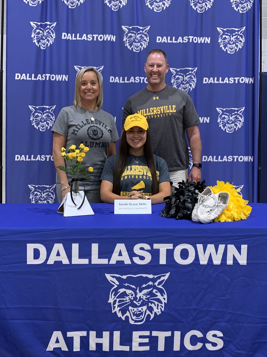 DT_Cheer's tweet photo. Congratulations to our DT Cheer seniors 🎓 as they continue their careers in college!  
Senior Maggie Helmer - University of Alabama ❤️🐘 #rolltide

Senior Sarah Grace Mills- Millersville University 💛🖤 #goville

Helmer is the first cheer alum heading to a Division I program! https://t.co/kcEvzndCm6