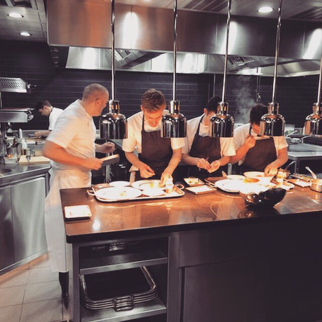 FersureJake's tweet photo. @restaurant_gr @GordonRamsay without a doubt the best meal of my life. Not to mention the best service staff i have ever seen. #notanidiotsandwich #10courselunch #fullfordays https://t.co/nOhyr0Rv9F