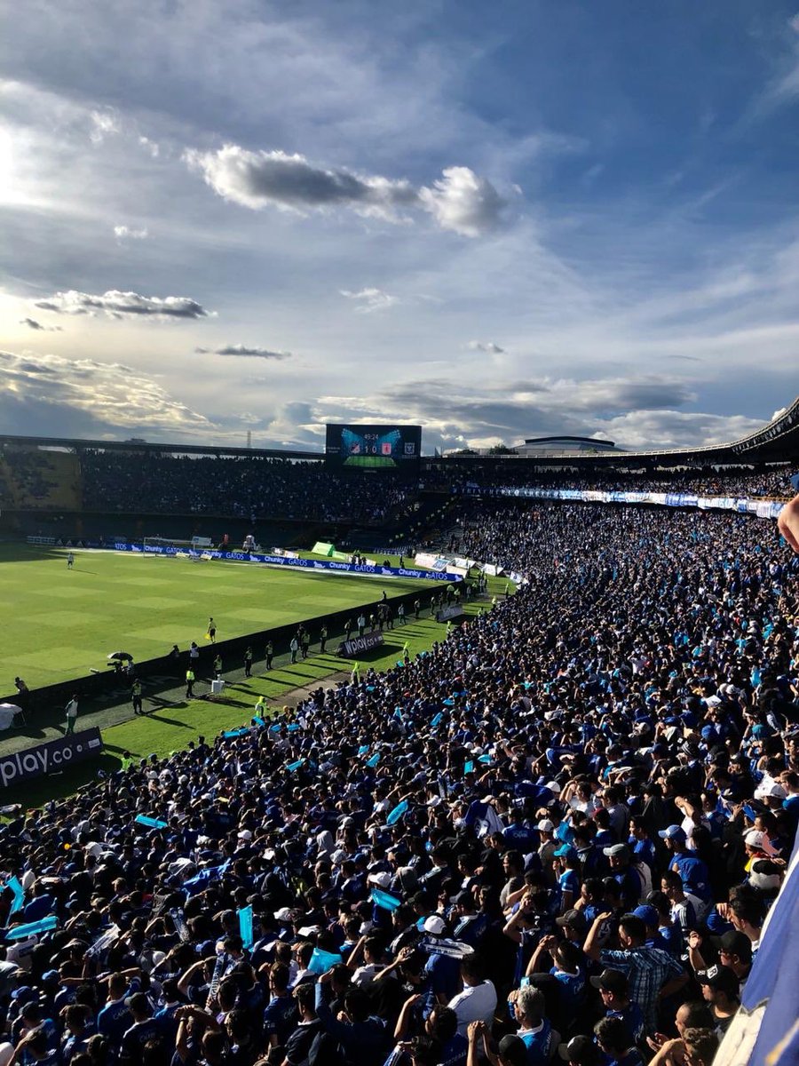 losmillonarios's tweet photo. NUNCA FUERON 11 SIEMPRE FUIMOS TODOS 🔵⚪️🔵 💙💙💙💙💙

Siempre Siempre Millonarios 📸 @LauraGuaqueta https://t.co/JDQVeOA6wF